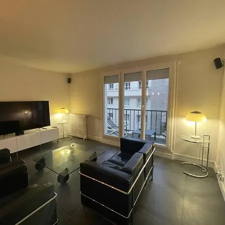Apartment French Design Commerces