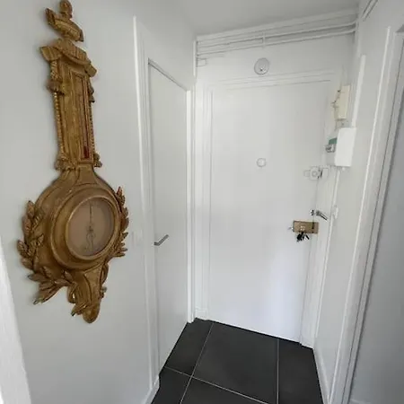 French Design Commerces Lägenhet