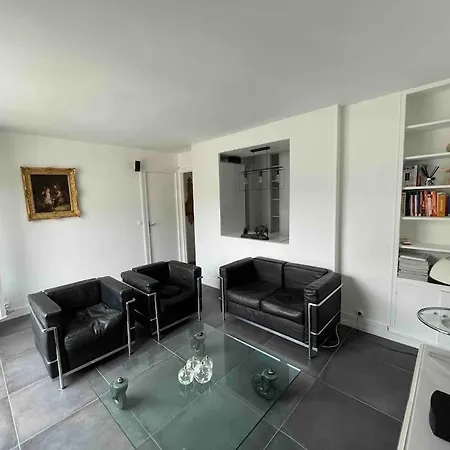 Apartment French Design Commerces