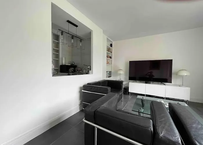 Apartment French Design Commerces Paris