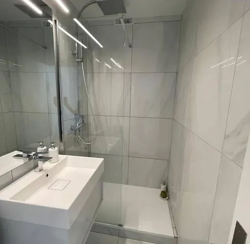 French Design Commerces Apartment *