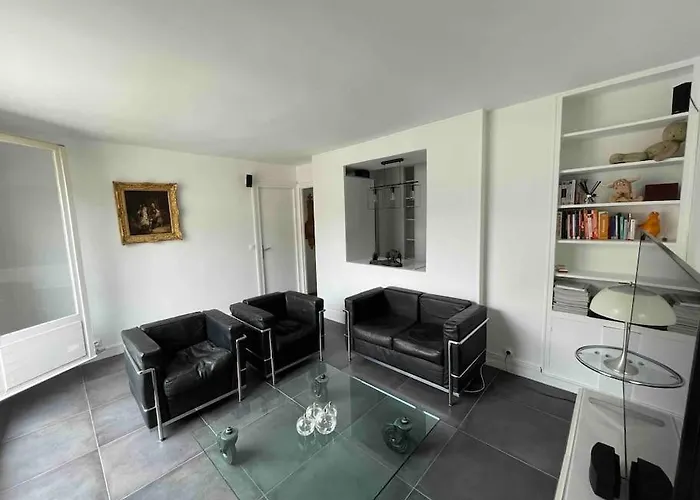 Apartment French Design Commerces